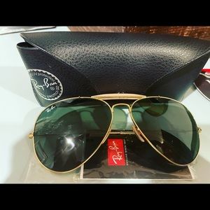 Ray-Ban Singlasses